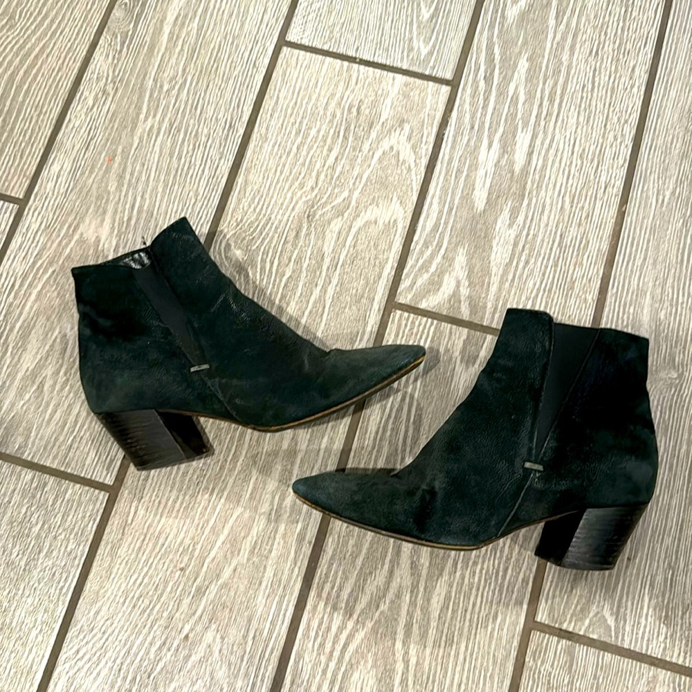 Aquatalia Faylynn Leather Booties Size 7.5